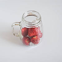 #美食视频挑战赛# 草莓果酒的做法图解3