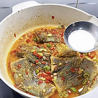 家常剁椒烧鱼尾教程的做法图解10