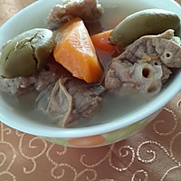 青橄榄红萝卜煲猪肺的做法图解3
