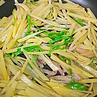 #东古525掌勺节#小阳人可以吃的~清炒土豆丝的做法图解6