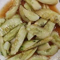 凉拌黄瓜的做法图解1