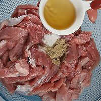 糖醋里脊的做法图解2