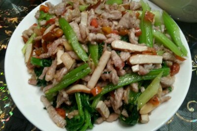 泡椒芹菜肉丝