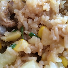 土豆排骨焖饭