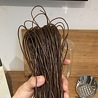 酸辣莴笋凉拌荞麦饸饹的做法图解2
