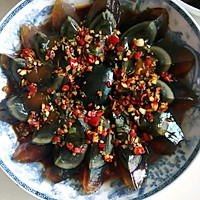 凉拌皮蛋的做法图解2