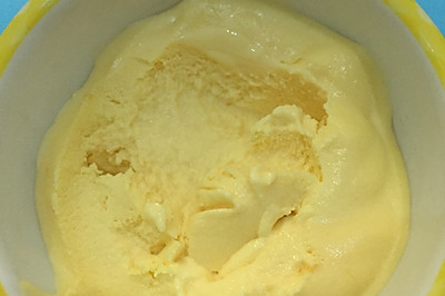 芒果牛奶超浓冰淇淋