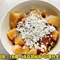 蒜苔炒鸡胸肉的做法图解1