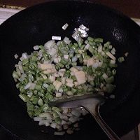 豆角土豆加鸡翅闷米饭（中午剩的米饭）的做法图解3