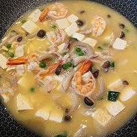 黄金虾仁豆腐煲的做法图解10
