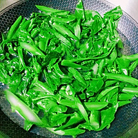 芥兰炒香肠的做法图解4