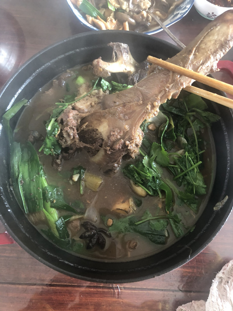 香焖鸵鸟肉的做法