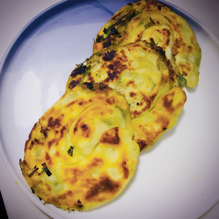 香酥葱油饼（简单健康版）的做法