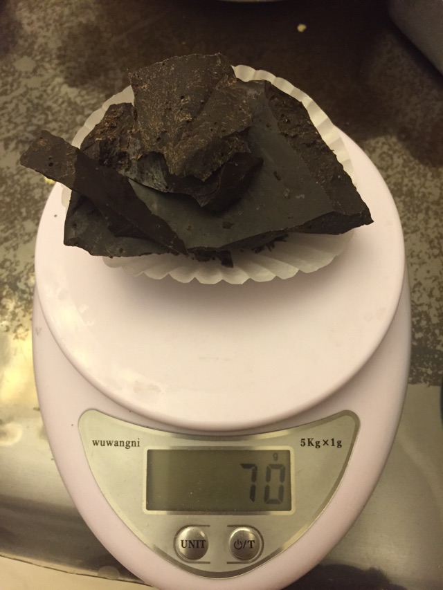 巧克力夹心杯子蛋糕的做法图解1