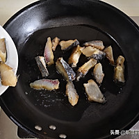 腊鱼炒四季豆的做法图解4