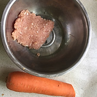 胡萝卜虾肉饺+火龙果汁的做法图解3