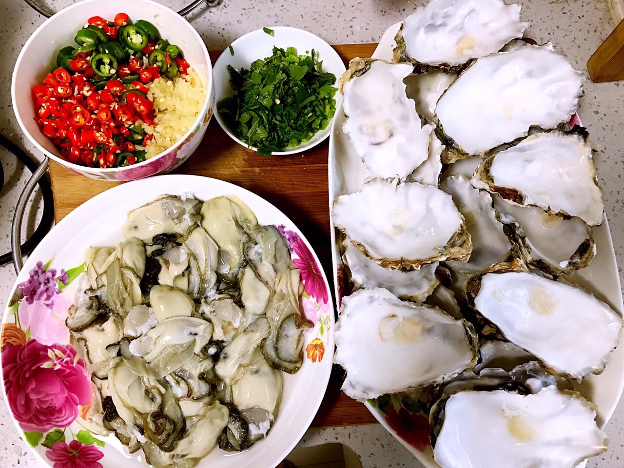 初冬牡蛎最肥美，解锁生蚝的20种吃法，生吃、烧烤、清蒸、油炸、爆炒、盐焗、芝士焗、蚵仔煎、哪种最好吃 - 知乎