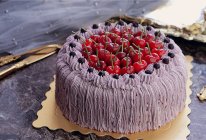 黑醋栗奶油水果蛋糕的做法