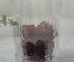 葡萄气泡水的做法