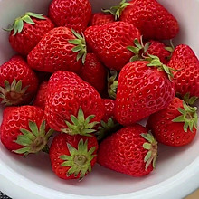 草莓牛奶布丁，做法简单干净又卫生！
