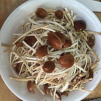青蒜茶树菇的做法图解2