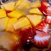 李孃孃爱厨房之一一草莓、木瓜、银耳汤的做法图解2