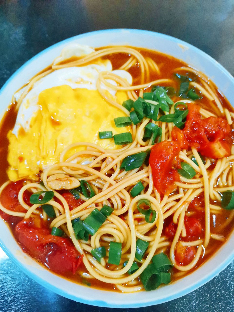 家乐浓汤宝西红柿鸡蛋面的做法