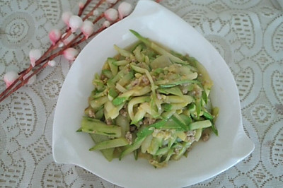西葫芦炒肉末