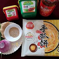 快手版酱香饼的做法图解1