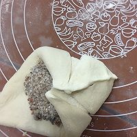 #食在幸福年 总有新花样#糖三角包的做法图解5