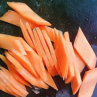 荷兰豆炒胡萝卜的做法图解4