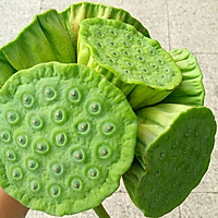 养生银耳莲子羹的做法图解3