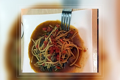 胡萝卜牛肉拌意面