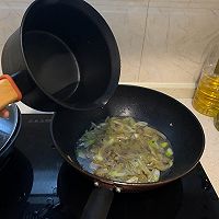 酸菜肥牛的做法图解5