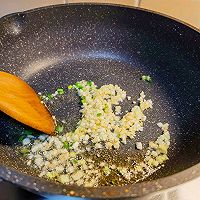 #名厨汁味正当夏#百吃不厌家常菜/油爆蚝汁大虾的做法图解6