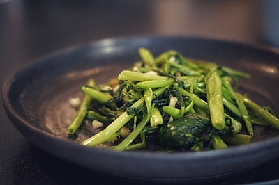 【异乡一人食】蒜蓉空心菜