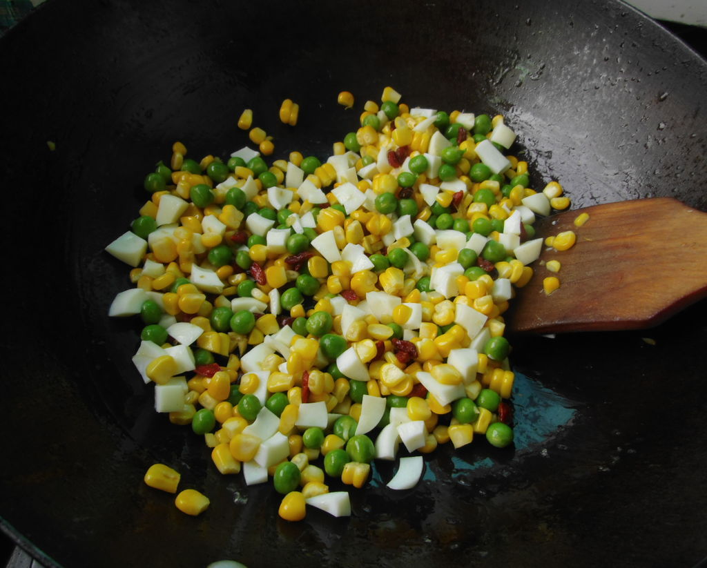 炒玉米片,炒玉米片的家常做法 - 美食杰炒玉米片做法大全