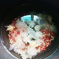 #换着花样吃早餐#红豆薏米银耳汤的做法图解2