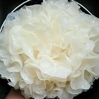 枸杞银耳汤的做法图解2