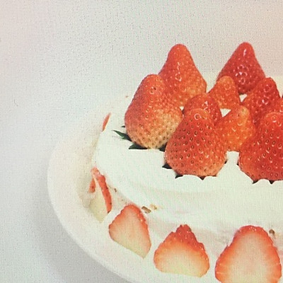 史上最简易版草莓蛋糕