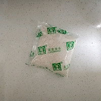 核桃莲粉奶昔#柏翠辅食节-辅食添加#的做法图解1