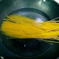 番茄意面的做法图解5