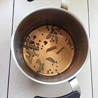 泡椒凤爪的做法图解2