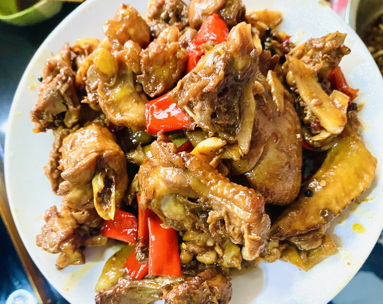 重庆版姜爆鸡的做法
