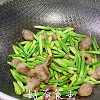 #感恩节烹饪挑战赛##蒜苔炒腊肠的做法图解6