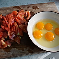 快手西红柿鸡蛋打卤面的做法图解2