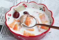 牛奶木瓜炖雪蛤~奶香十足，清甜不腻的做法