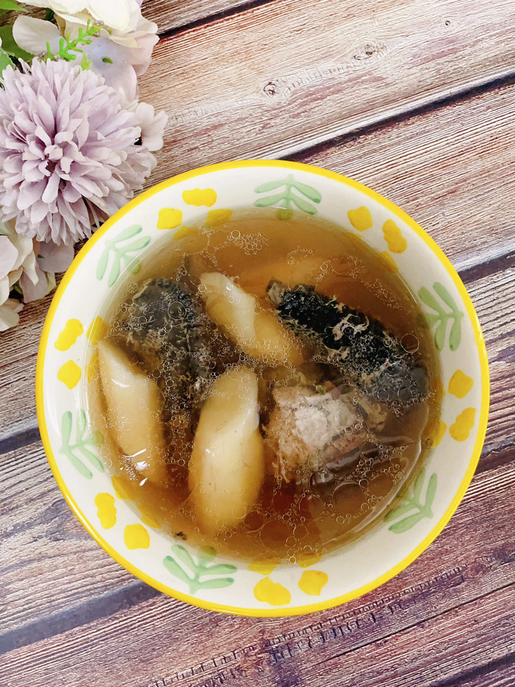 黑豆山药乌鸡汤的做法