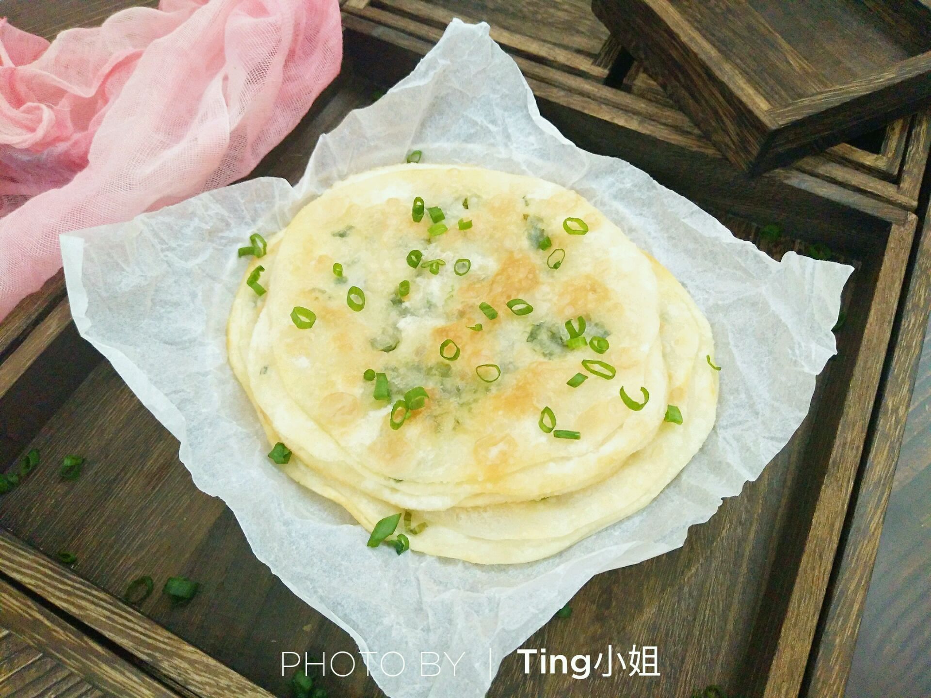饺子皮葱油饼,又香又脆又美味