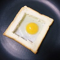鸡蛋肉松三明治的做法图解3